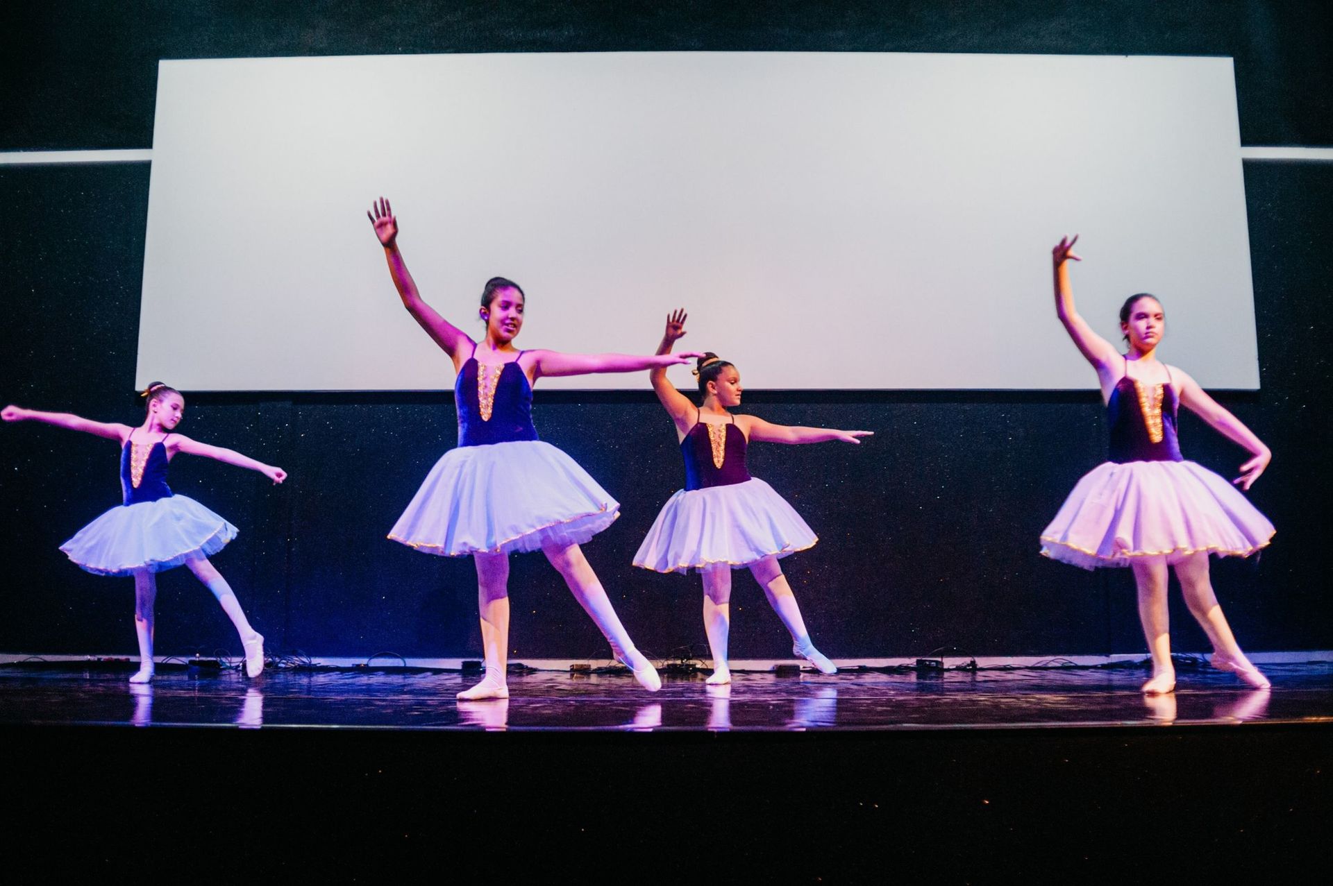 Foto Ballet Ministério Cumprir Foto Ballet Ministério Cumprir - Imagem 66