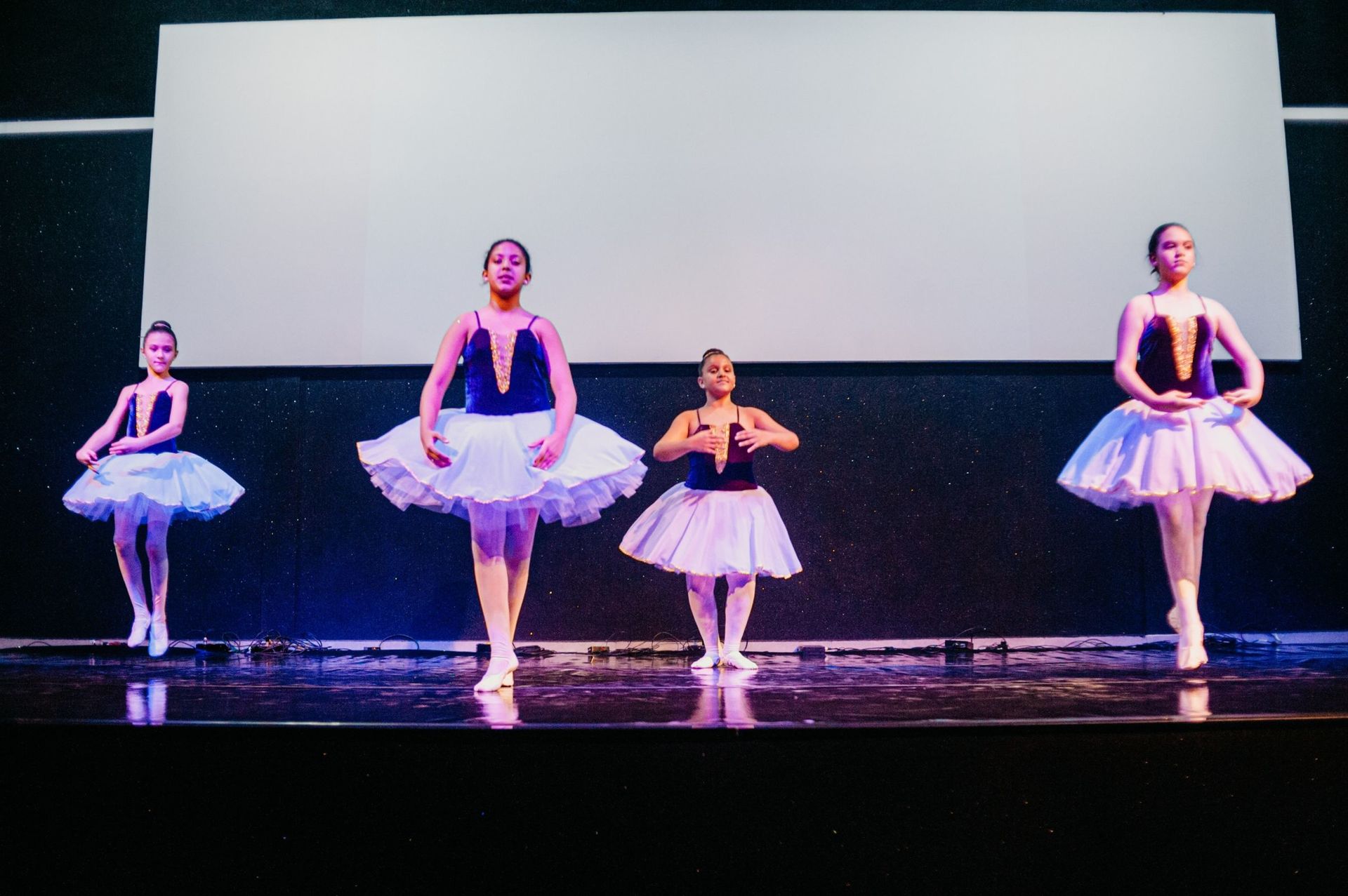 Foto Ballet Ministério Cumprir Foto Ballet Ministério Cumprir - Imagem 65