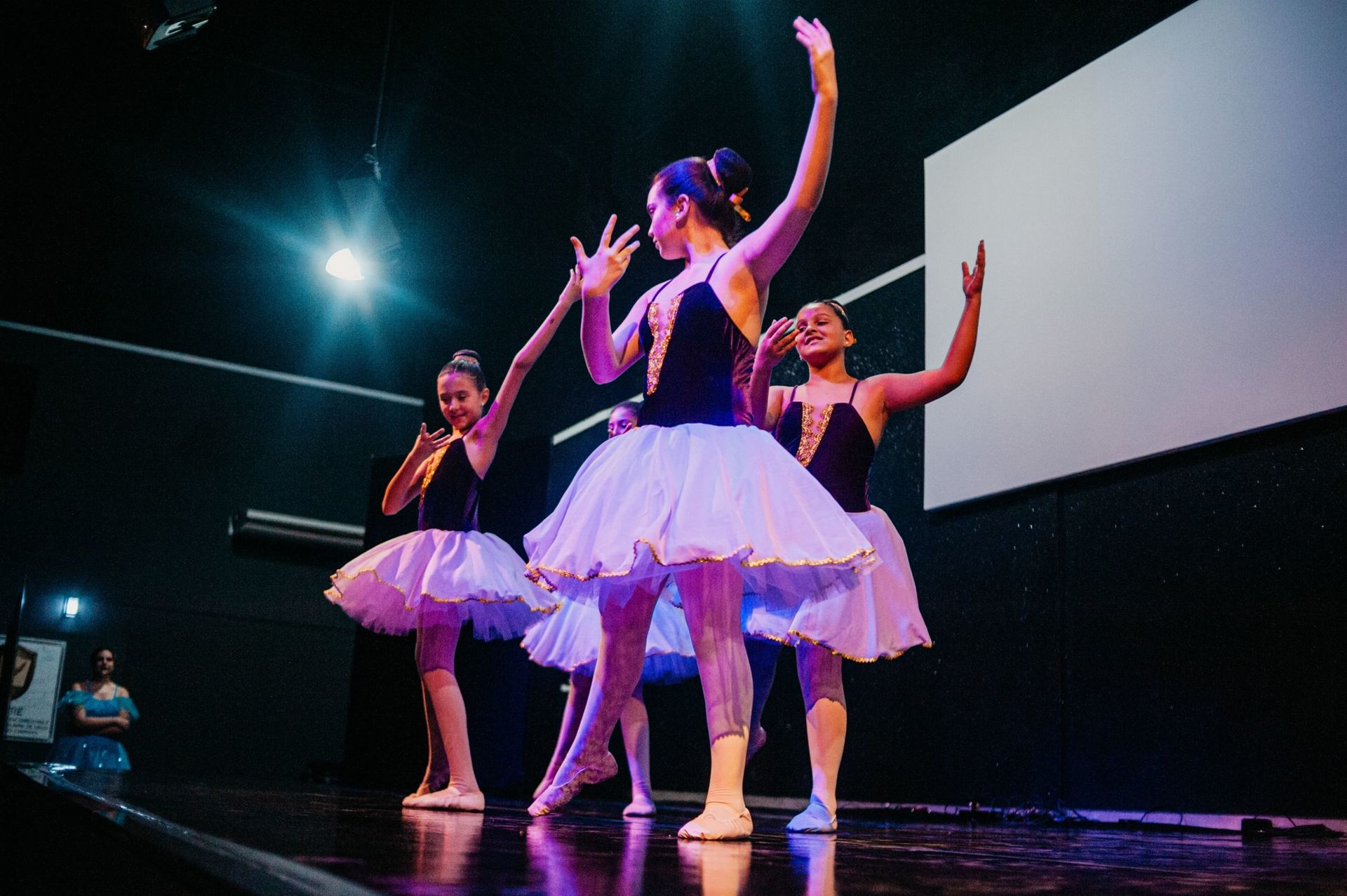 Foto Ballet Ministério Cumprir Foto Ballet Ministério Cumprir - Imagem 70