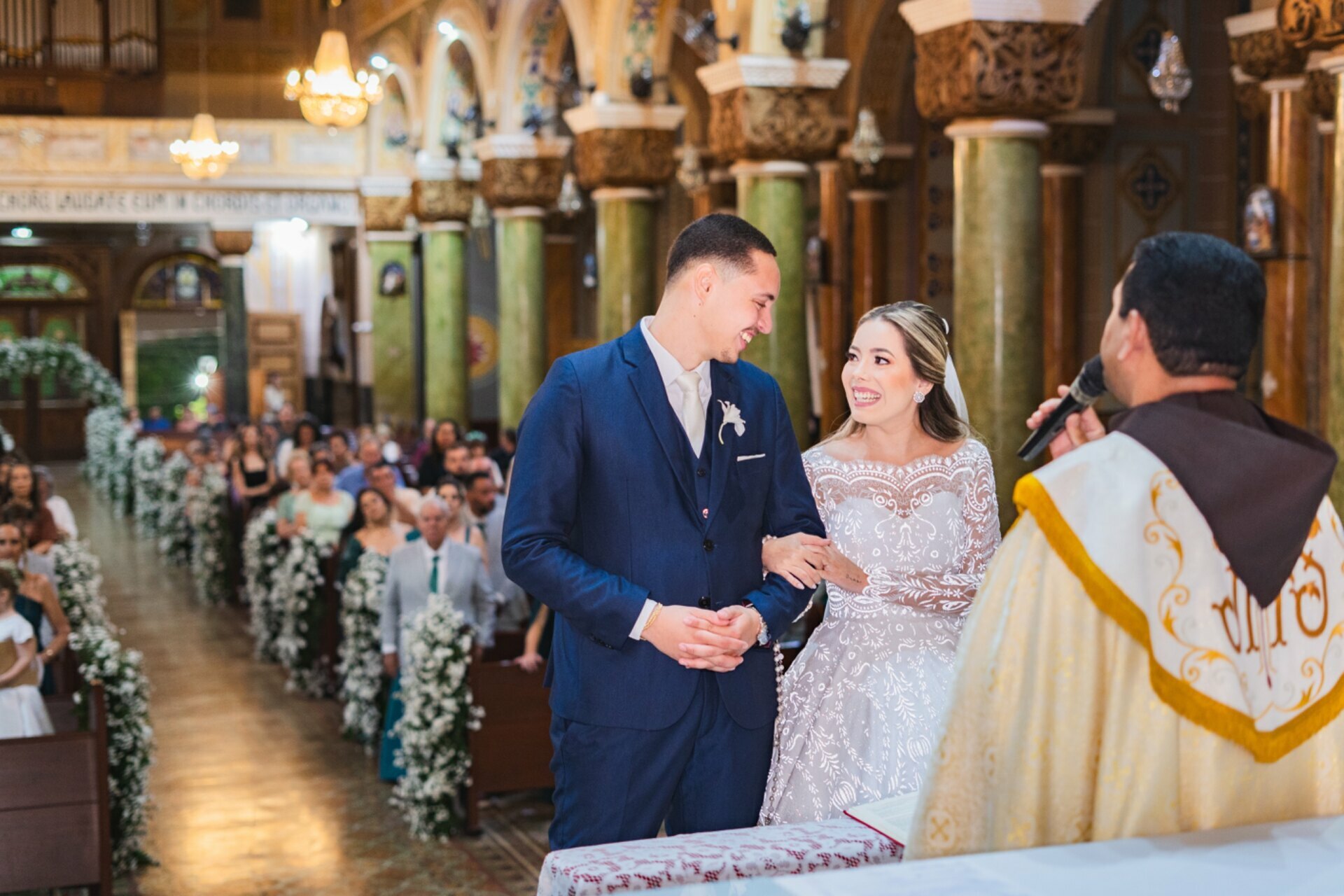 Casamento de Anna e Karlos na Igreja Basílica de São José do Rio Preto