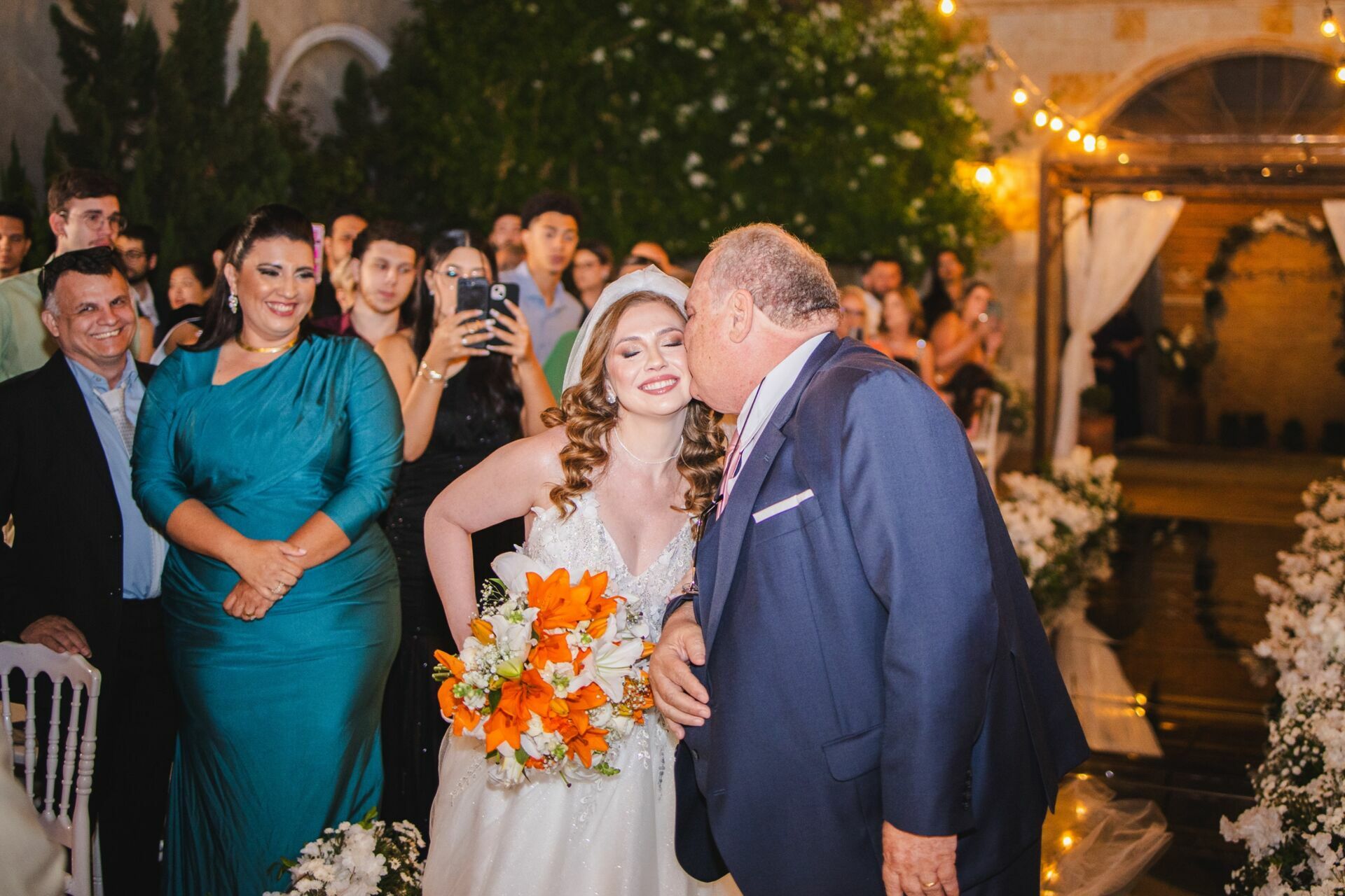 Foto Casamento de Lélia & Hugo – Buffet Almeida Pires, São José do Rio Preto Foto Casamento de Lélia & Hugo – Buffet Almeida Pires, São José do Rio Preto - Imagem 39