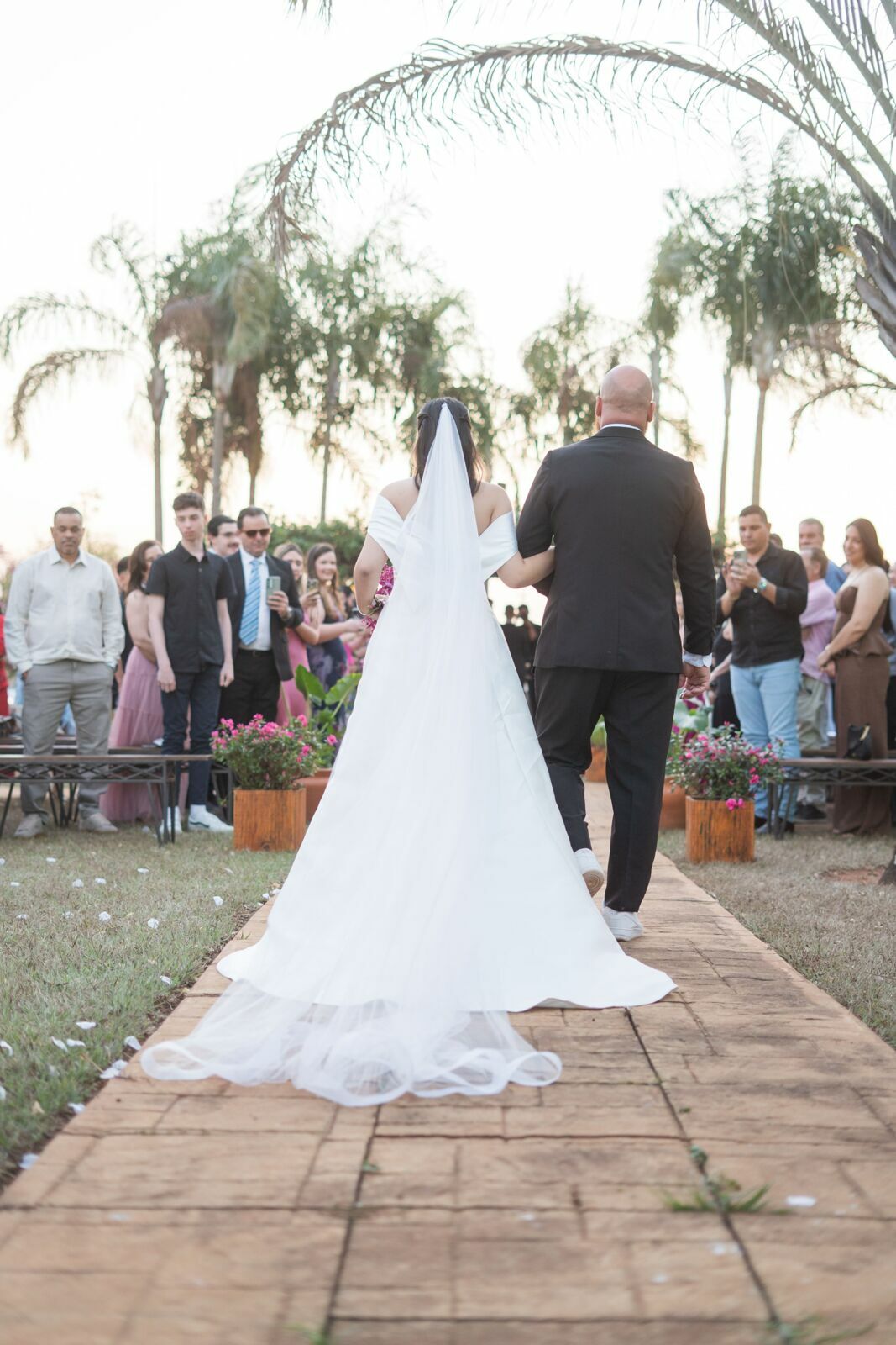 Foto Casamento Júlia & Vinícius – Chácara Santa Felicidade – Vestido do Ateliê Villa Park Foto Casamento Júlia & Vinícius – Chácara Santa Felicidade – Vestido do Ateliê Villa Park - Imagem 4