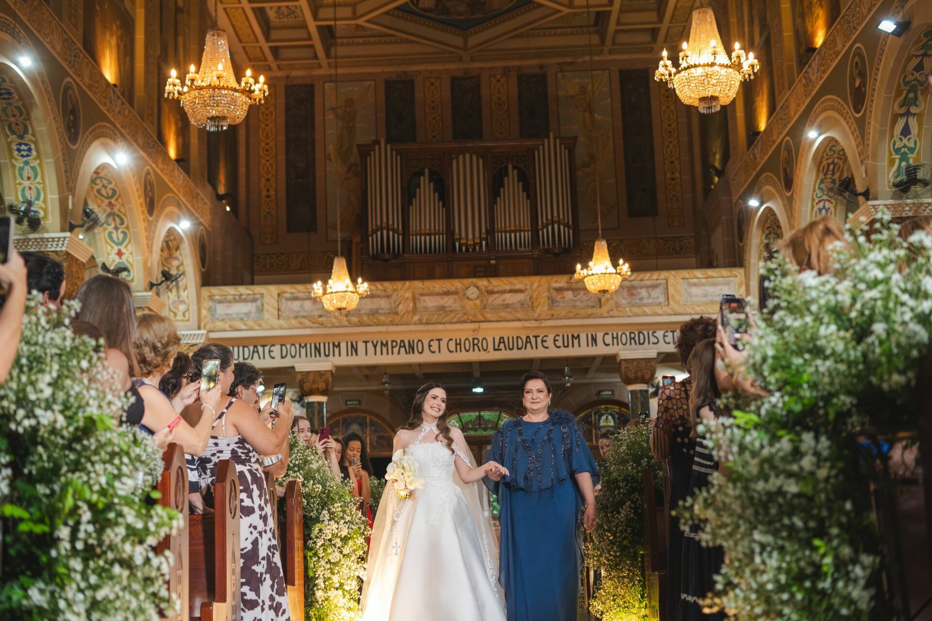 Foto Casamento Lara & Flavio – Basílica de Rio Preto e Espaço Daniela Raduan Foto Casamento Lara & Flavio – Basílica de Rio Preto e Espaço Daniela Raduan - Imagem 43